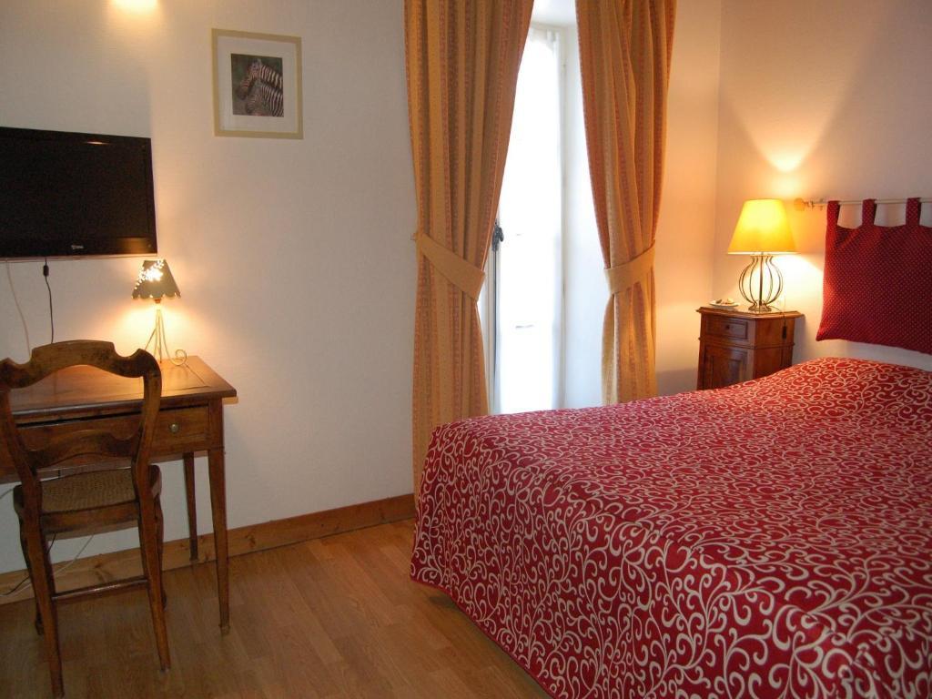 Hotel Du Donjon Aulnay  Pokój zdjęcie