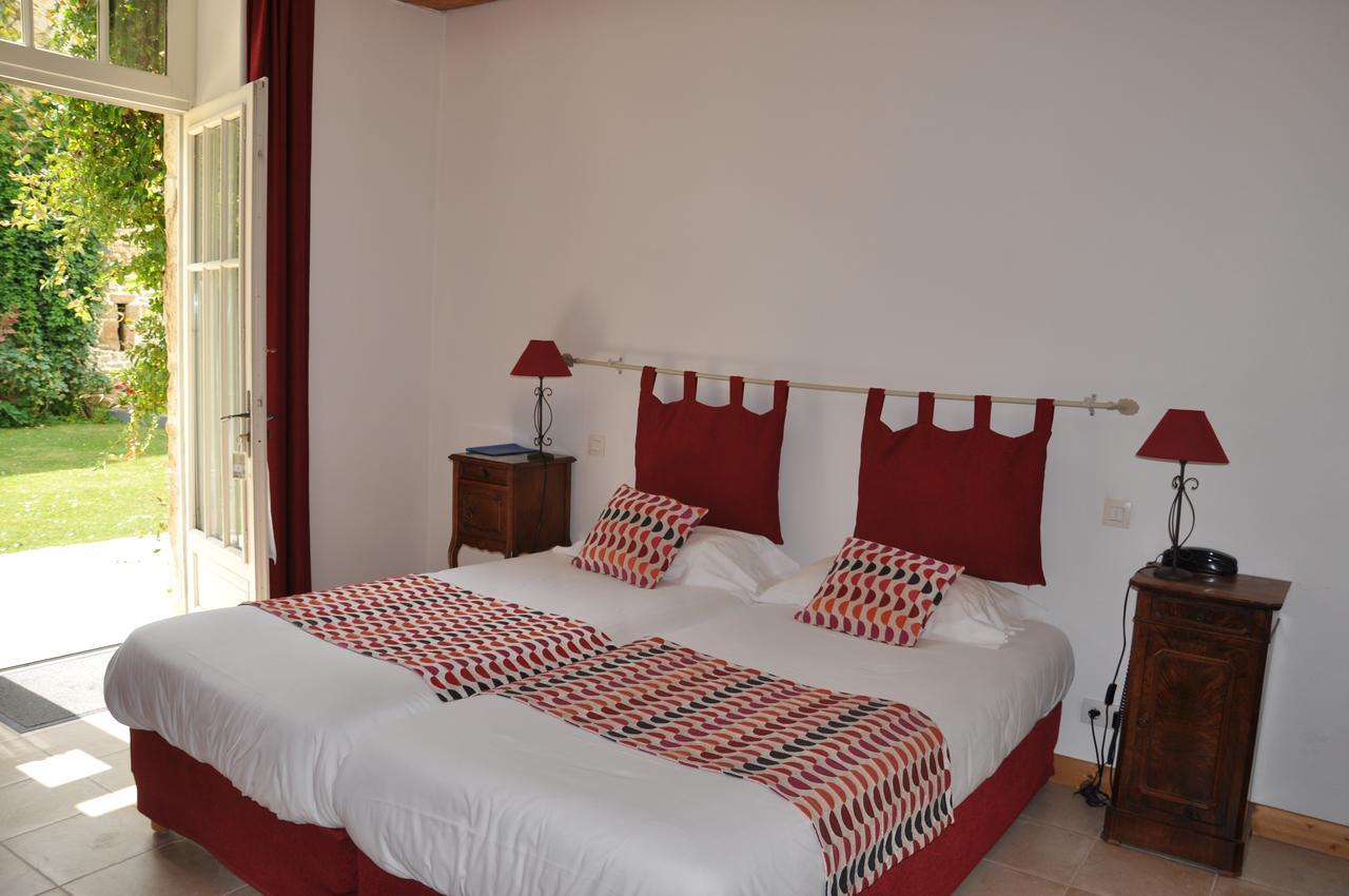 Hotel Du Donjon Aulnay  Zewnętrze zdjęcie