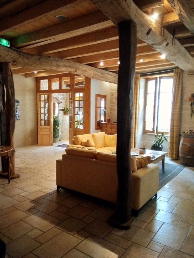 Hotel Du Donjon Aulnay  Zewnętrze zdjęcie