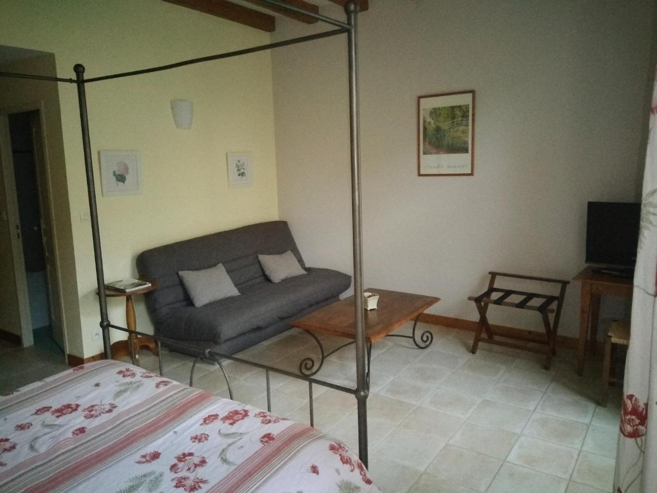 Hotel Du Donjon Aulnay  Zewnętrze zdjęcie
