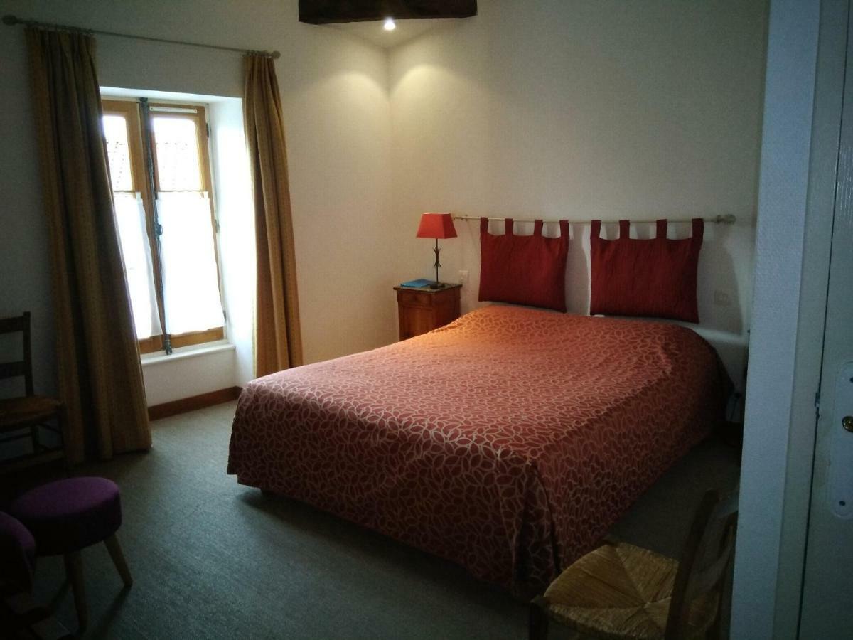 Hotel Du Donjon Aulnay  Zewnętrze zdjęcie